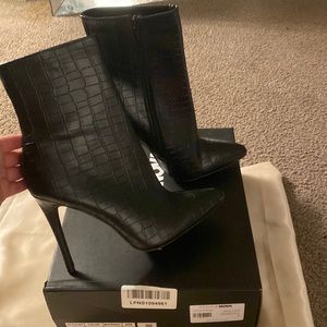 Fashion Nova booties / heels